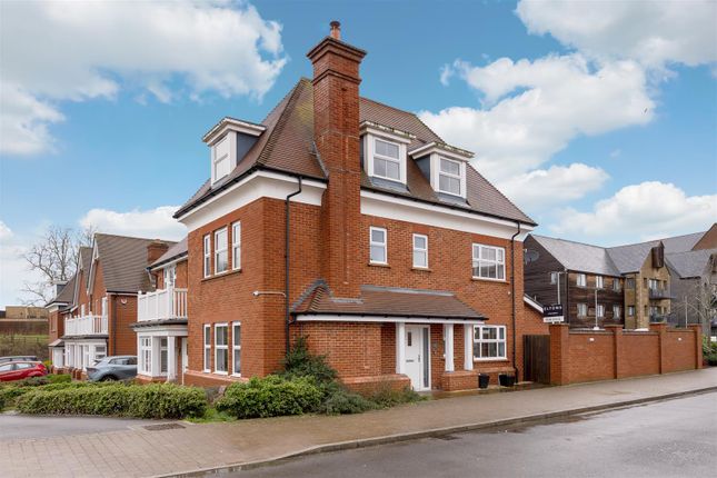 26, The Boulevard, Horsham photo 2