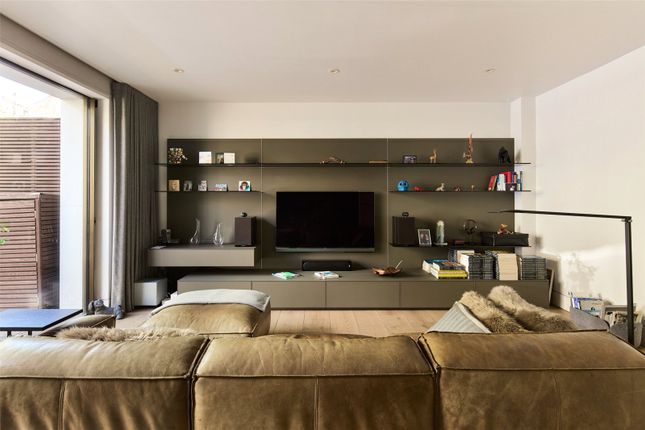 3, Neeld Place, London photo 4