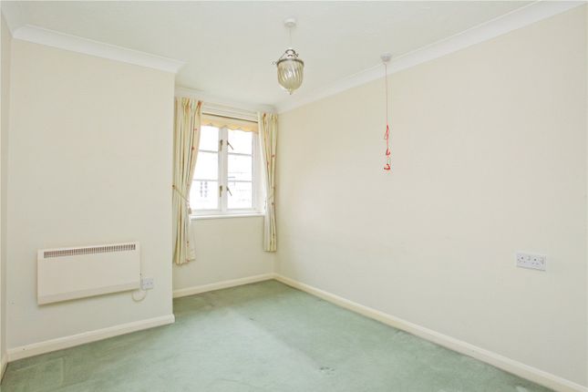Flat for sale in Station Road West, Canterbury, Kent