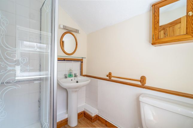 2, Ash Grove, Church Fenton photo 4