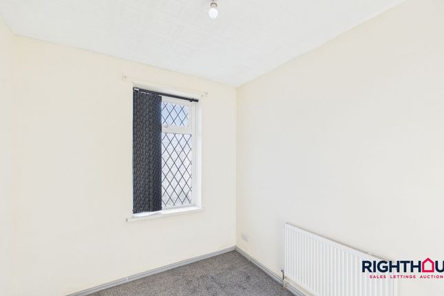 9 St. Michaels Road, Bradford photo 4