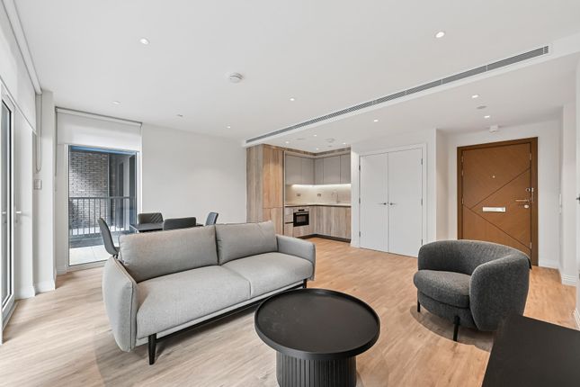 1-bed flat on Flat 39 10, Gasholder Place, London, £3,250/mo