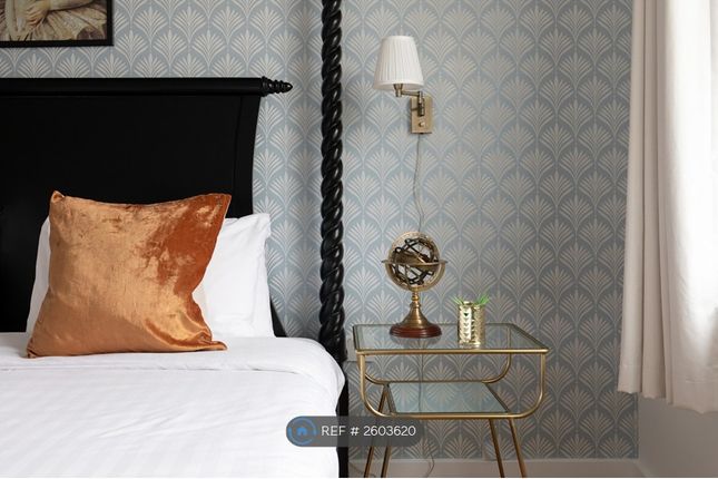 Massive Bedroom With King Size Beds