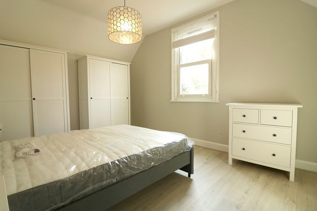 Grange Park, Ealing photo 4
