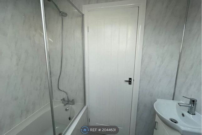 Studio to rent in Abbey Wood, Belvedere