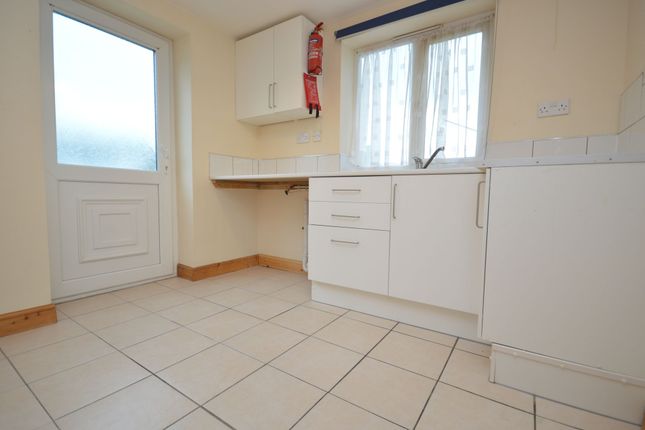 Flat 3, 246 Henver Road, Newquay photo 4
