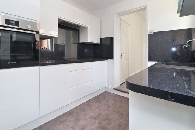 1, Lavender Road, Woking photo 4
