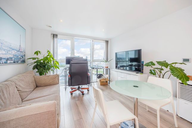 Thumbnail Flat for sale in Adriatic Apartments, Royal Victoria