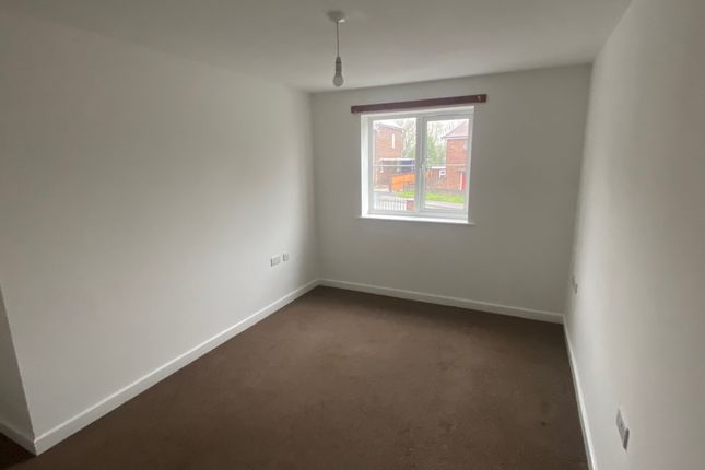 Flat 3, Chesterfield photo 4