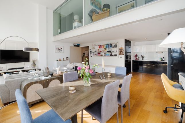 Apartment 11, Block A, 36, Hornsey Road, London photo 4