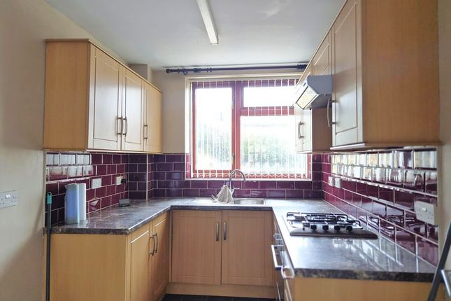 12, Rhiw Fach, Caerphilly photo 5