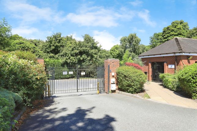 47, Lowbridge Walk, Bilston photo 3