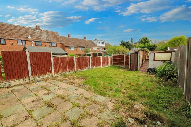 Terraced house for sale in Clickett Hill, Basildon