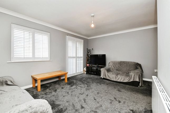 19, Czarina Rise, Essex photo 2