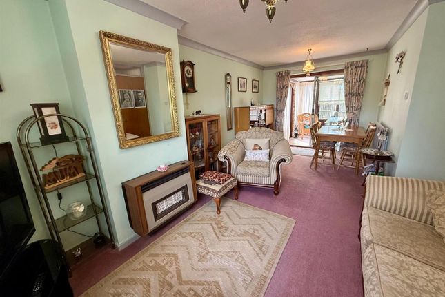 61, Grosmont Grove, Hereford photo 3