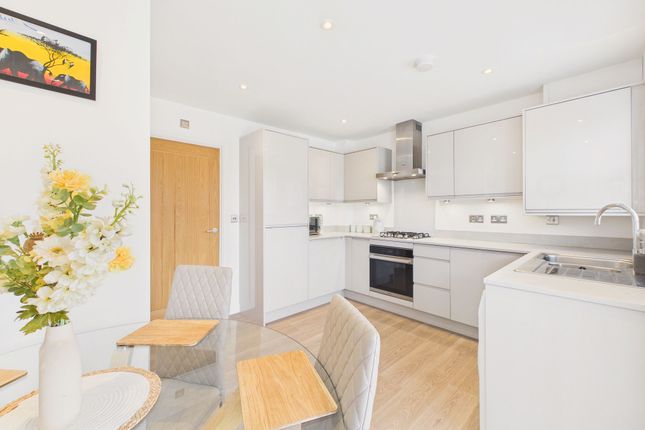 6 Aspen Avenue, Newcastle Upon Tyne photo 2