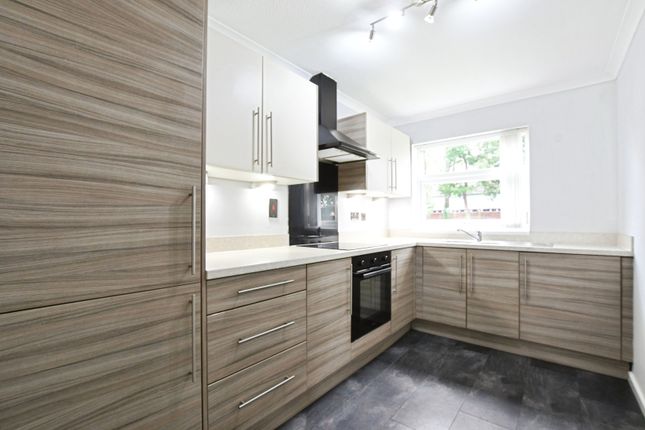 171, Ark Royal, Bilton photo 2