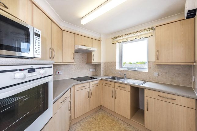45, Roman Court, Kent photo 3