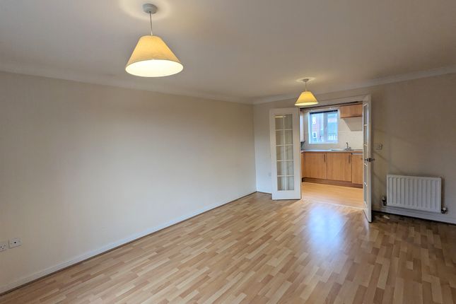 Thumbnail Flat for sale in Phoenix Way, Stowmarket