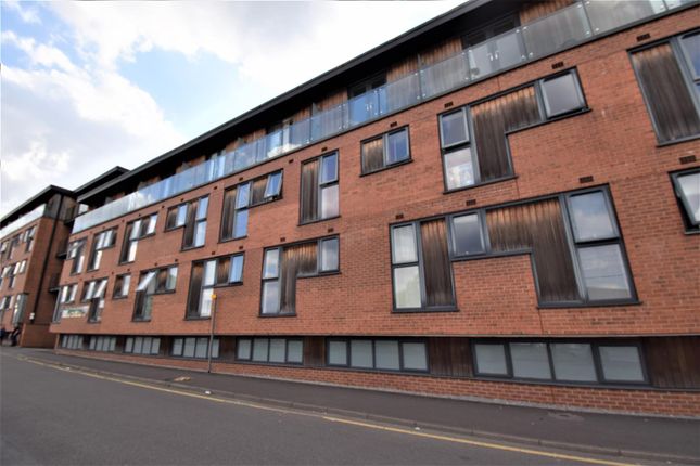 Thumbnail Flat to rent in Dunstall Street, Scunthorpe