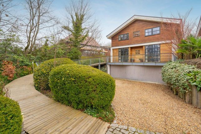 Thumbnail Detached house for sale in Hollow Way Lane, Amersham