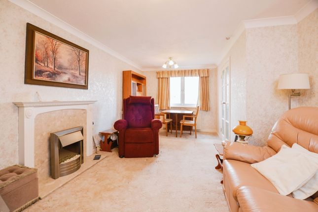 49, Marton Dale Court, Marton-In-Cleveland photo 2