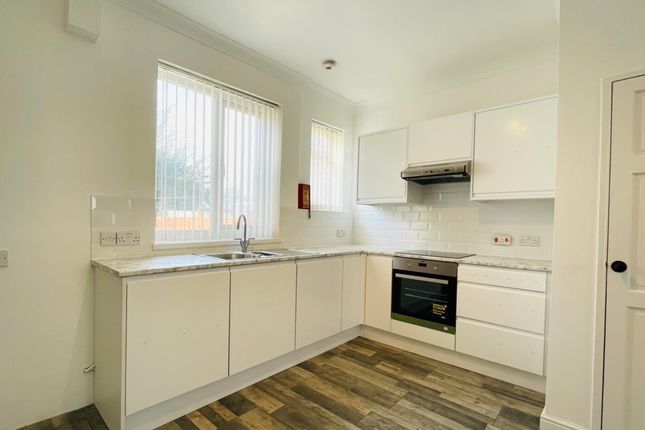 2, Fareham Cottages, Cattedown, Plymouth photo 3