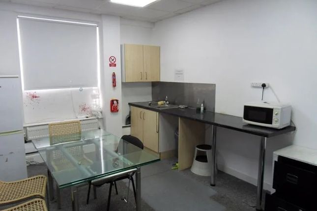 First Floor Unit 2, Woodpark Court, Harrow photo 3
