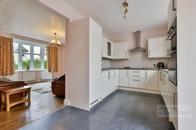 8, Woodfield View, Clitheroe photo 3