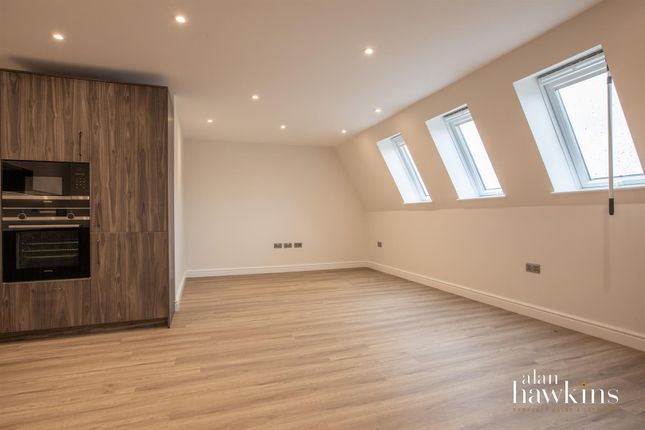 Cotswold House, Apartment 16, Andrews Court, Lyneham photo 3