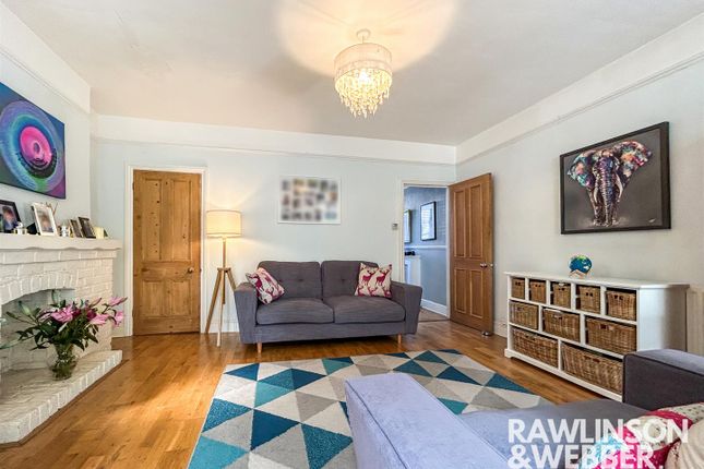 23, Grange Road, West Molesey photo 4
