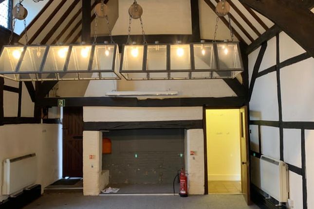 72a, High Street, Haslemere photo 3