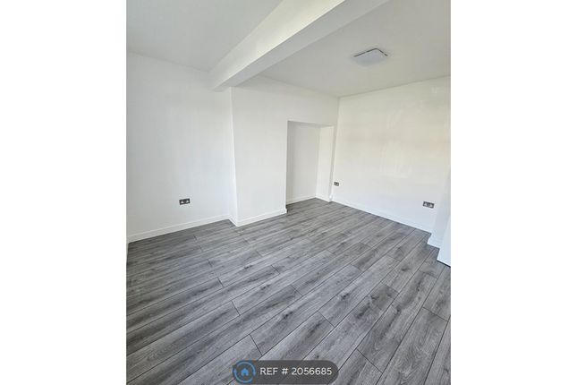 Room to rent in St. Helier Avenue, Morden