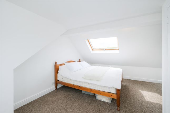 End terrace house for sale in Buckhurst Way, Buckhurst Hill