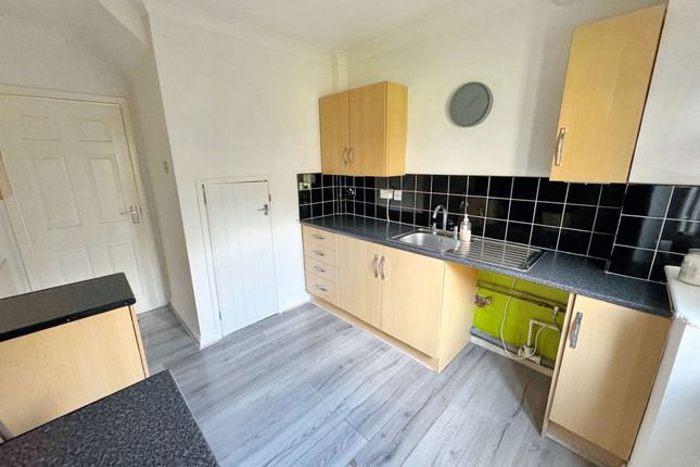 19, Basingstoke Road, Peterlee photo 3