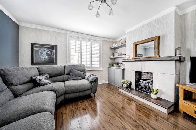 2, Park Crescent, Crowborough photo 2