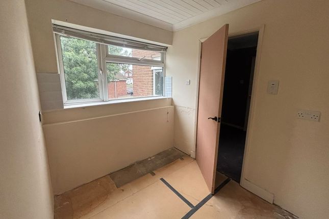 Kempton Close, Erith photo 3