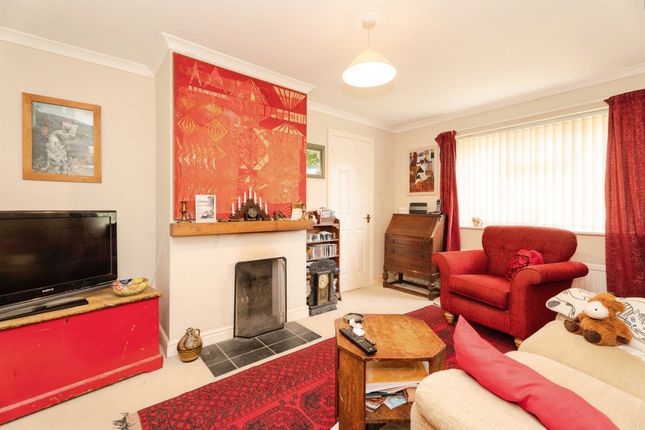 9, Highfield Close, Fakenham photo 4