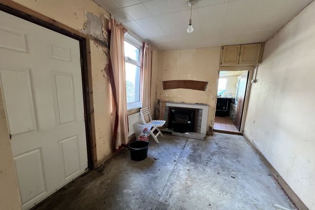 3, Park Street, Pontypool photo 4