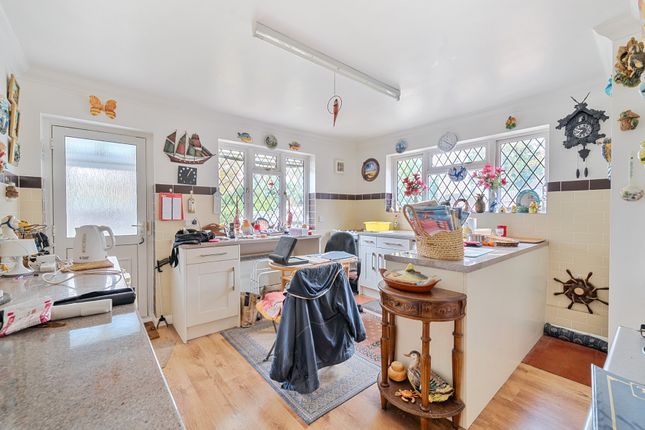 47, Woodham Park Road, Addlestone photo 2