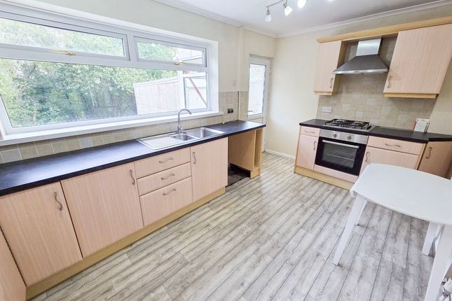 41, Heol Pwll-y-Pant, Caerphilly photo 5