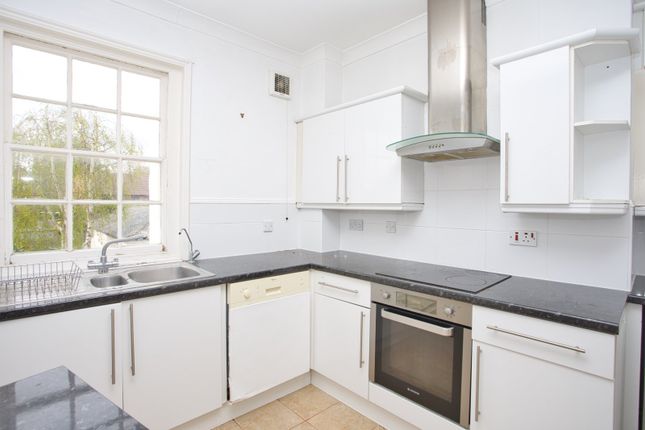 Flat 3, Leelands House,, Grams Road, Deal photo 3