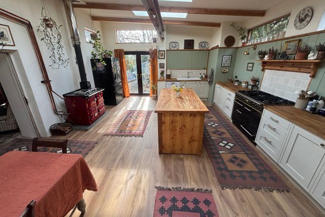 Gelli Fach, Llangybi, Lampeter photo 4