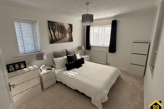 78, Cowdray Park Road, Bexhill on Sea photo 4