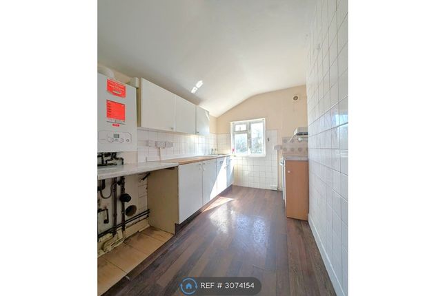 B Rainham Road, Chatham photo 3