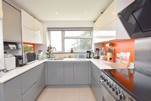 77, Cale Way, Somerset photo 3