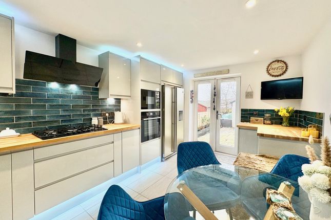 7, Hannah Bowman Way, Youlgrave photo 3