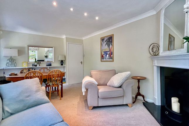 Flat 2, Stanhope Lodge Stanhope Drive, Cowes photo 3