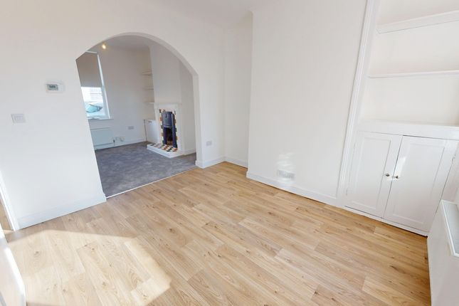 14, Stanley Road, Gloucester photo 2