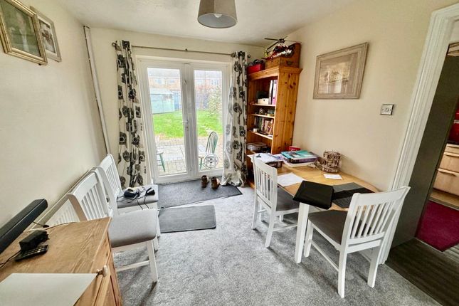 2 Launds Green, Grantham photo 4